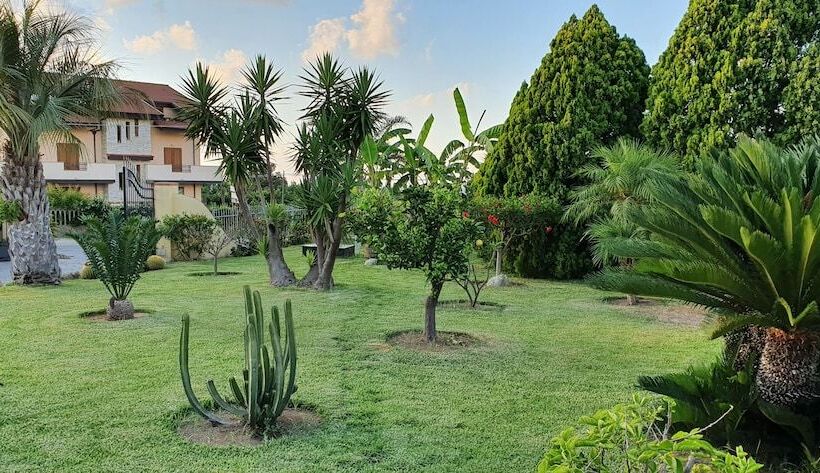 בית מלון כפרי Damanse