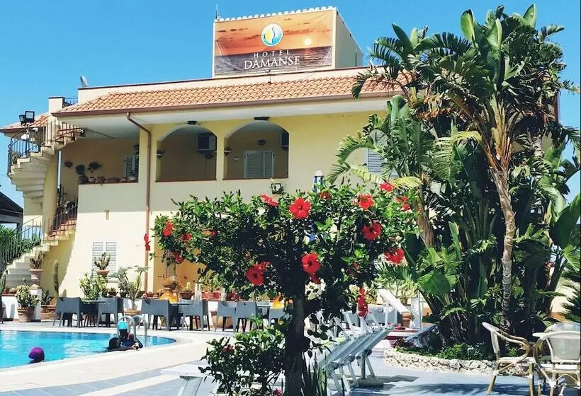 호텔 Damanse