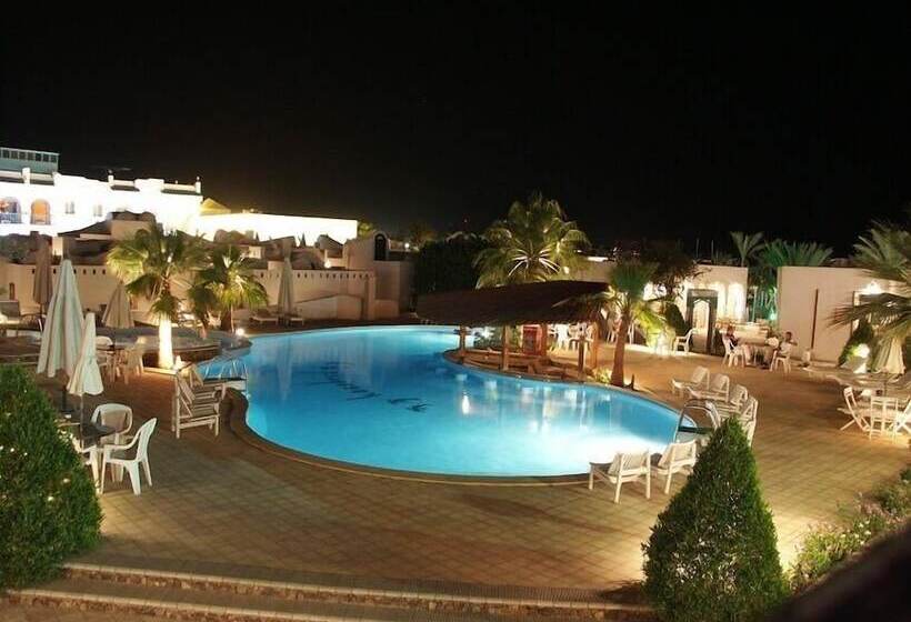 ホテル Kanabesh Village