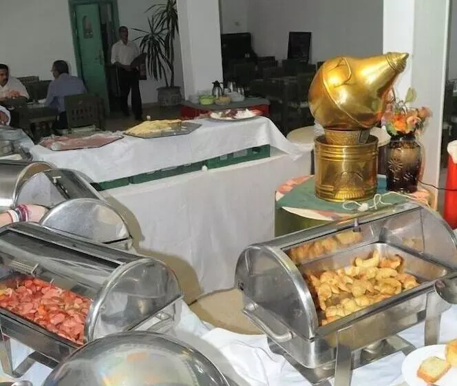 Отель Kanabesh Village