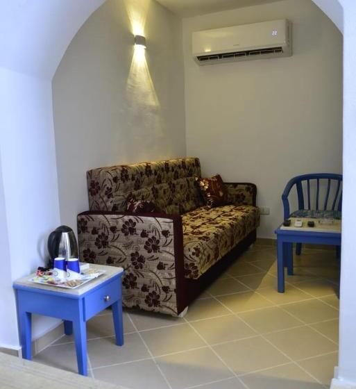 ホテル Kanabesh Village