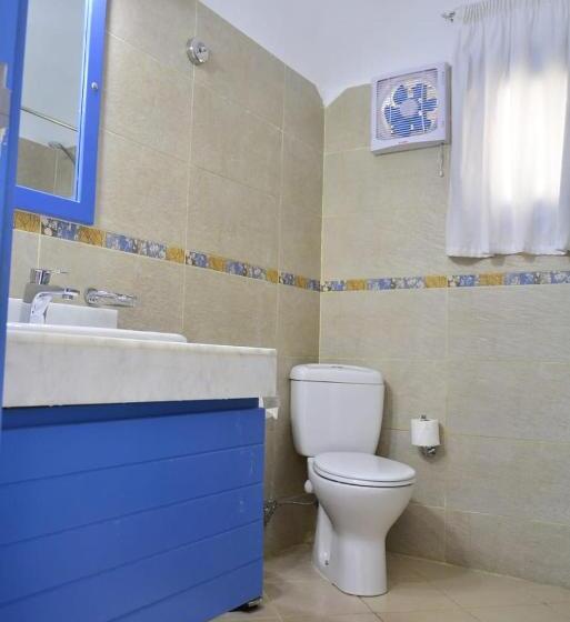 ホテル Kanabesh Village