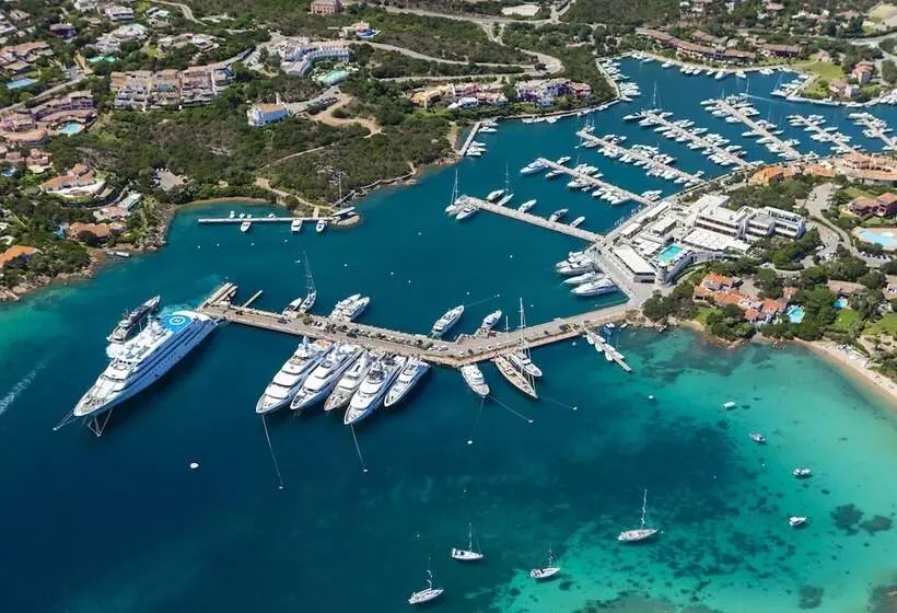 בית מלון כפרי Li Finistreddi