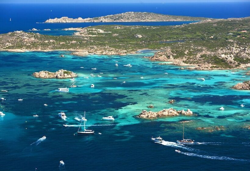 ホテル Li Finistreddi