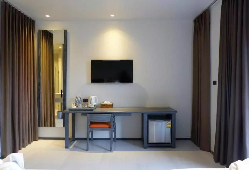 ホテル Maehaad Bay Resort   Sha Plus