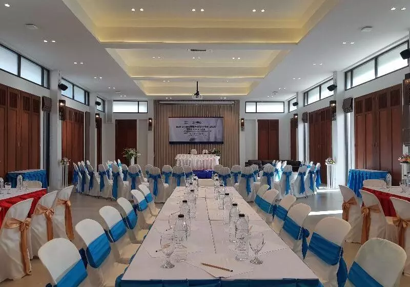 ホテル Maehaad Bay Resort   Sha Plus