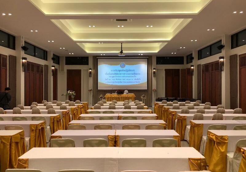 ホテル Maehaad Bay Resort   Sha Plus