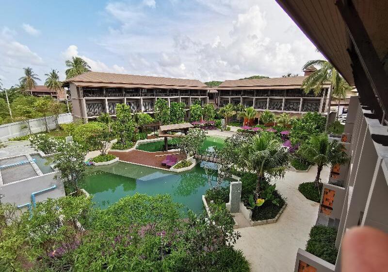 ホテル Maehaad Bay Resort   Sha Plus