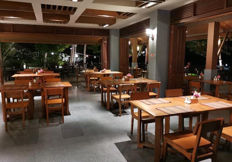 ホテル Maehaad Bay Resort   Sha Plus