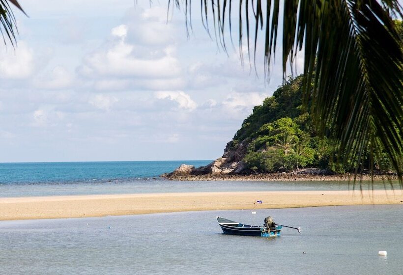 ホテル Maehaad Bay Resort   Sha Plus