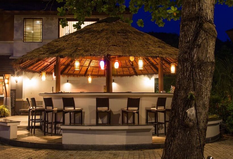 ホテル Maehaad Bay Resort   Sha Plus