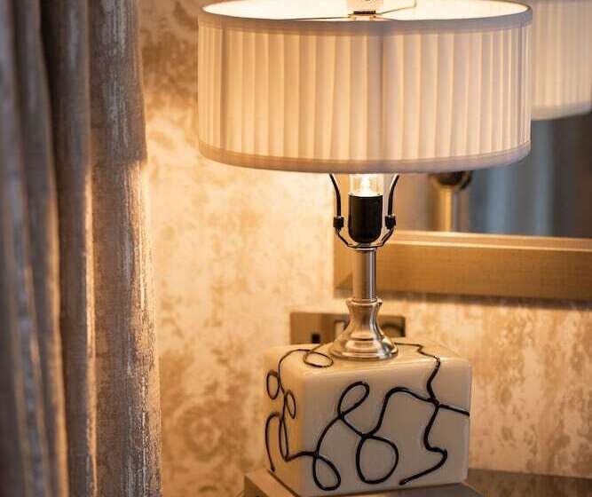 酒店 Manor House Country