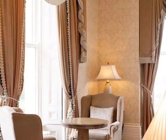 ホテル Manor House Country