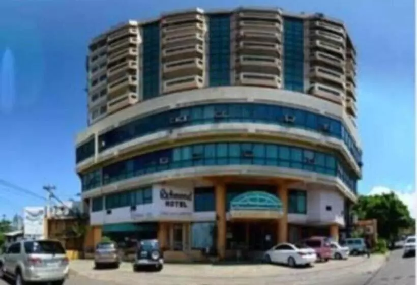 هتل Richmond Plaza