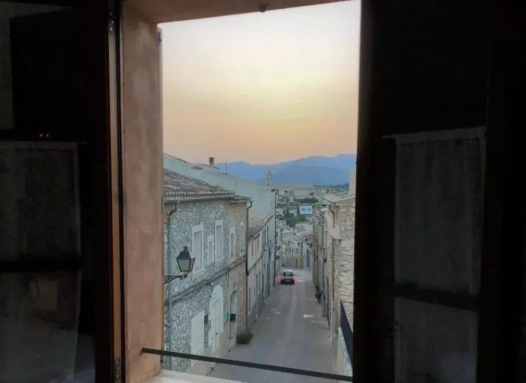 فندق ريفى Vista De La Vila   Turismo De Interior