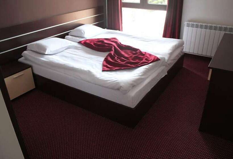 בית מלון כפרי White House