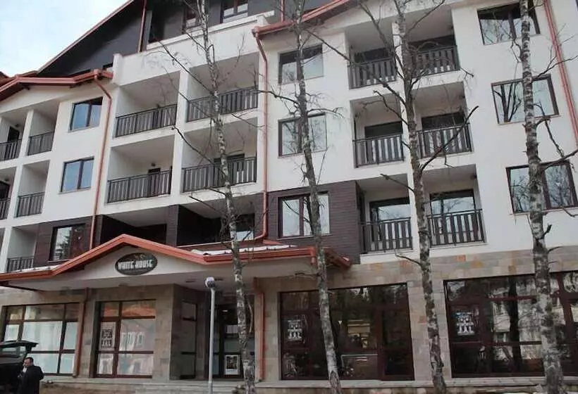 Hotel White House