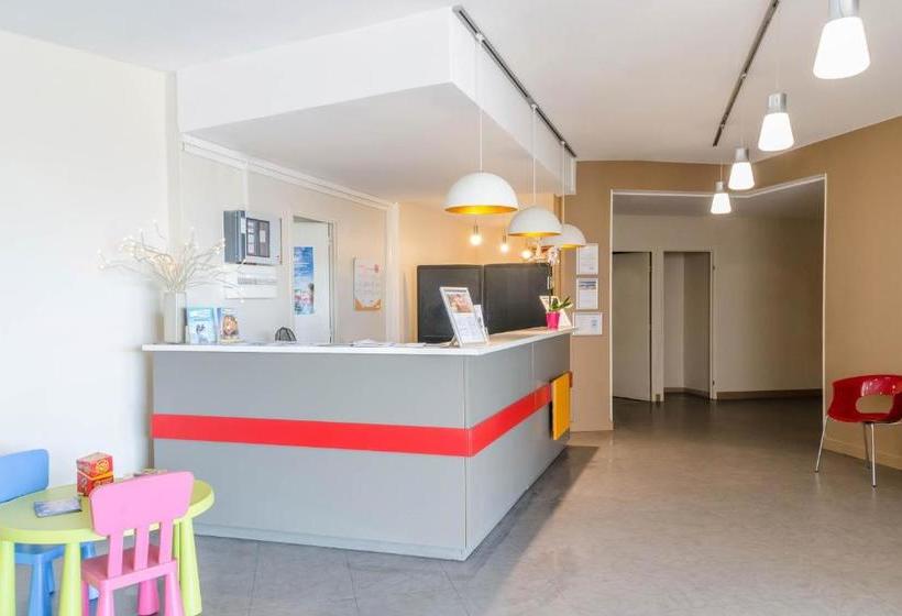 اقامتگاه Pierre & Vacances Résidence Le Levant