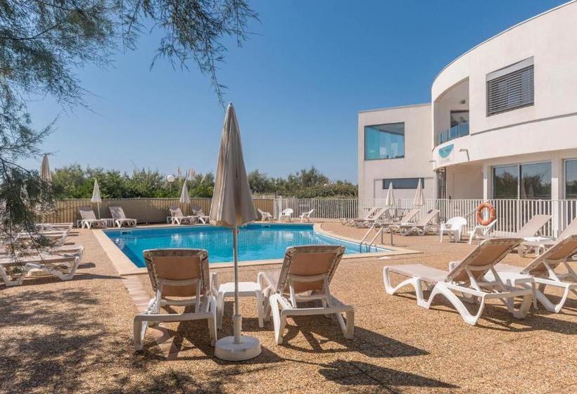 اقامتگاه Pierre & Vacances Résidence Le Levant