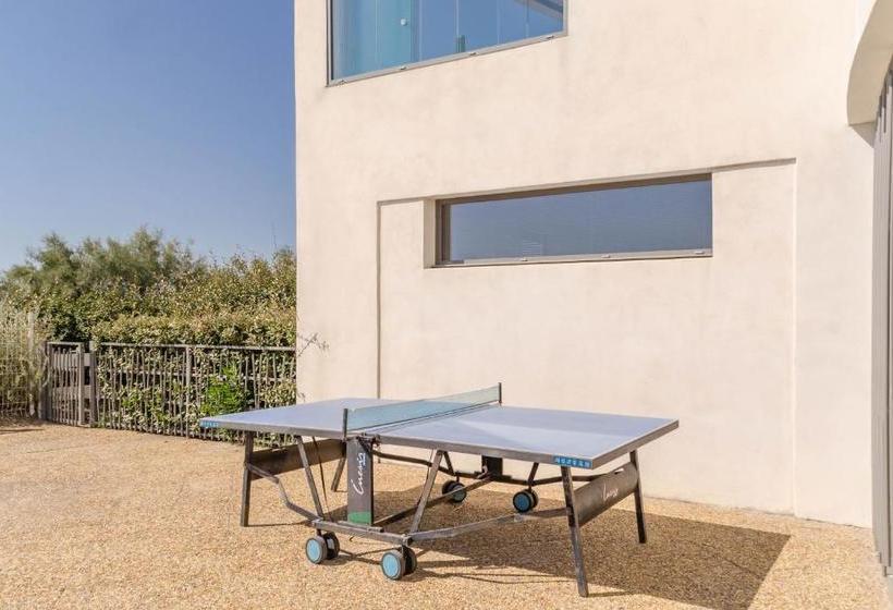 اقامتگاه Pierre & Vacances Résidence Le Levant