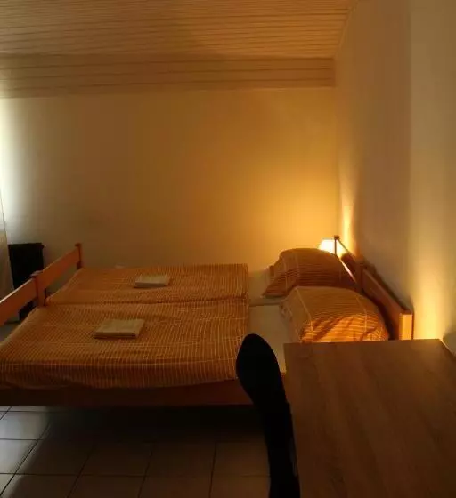 Retkeilymaja Back Budget Accomodation