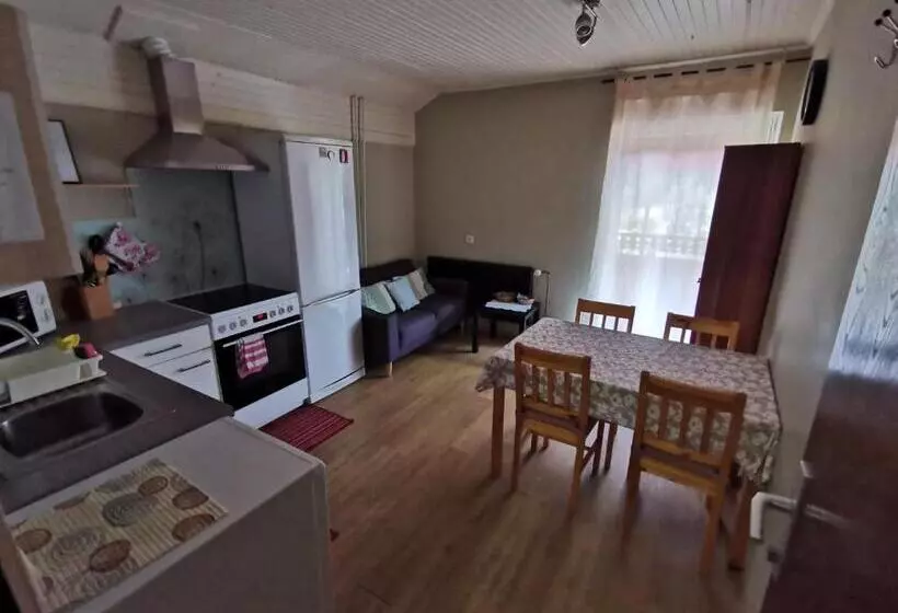 Retkeilymaja Back Budget Accomodation