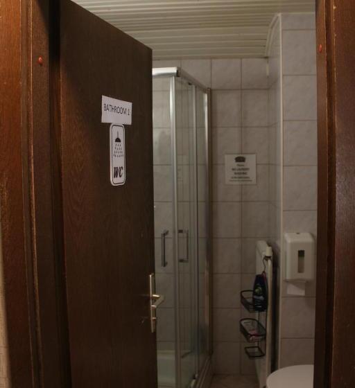 Albergue Back Budget Accomodation