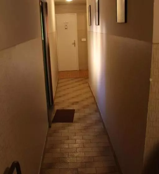 Retkeilymaja Back Budget Accomodation