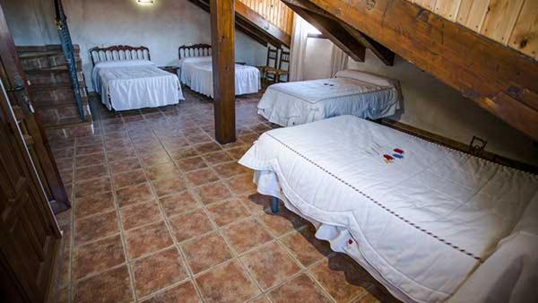 فندق صغير Casa Rural Castillo Diempures