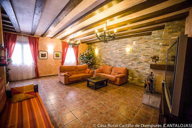 فندق صغير Casa Rural Castillo Diempures