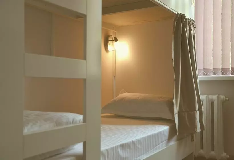 Alma Hostel