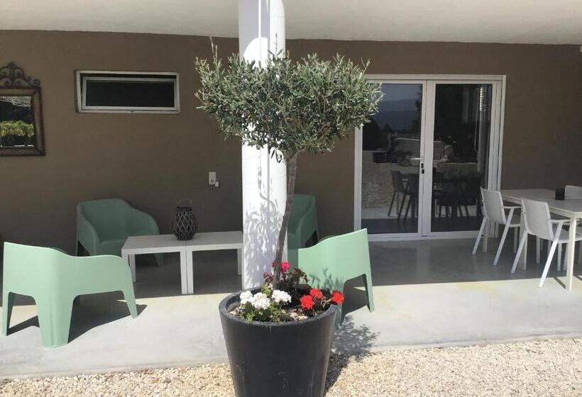 צימר Atidos Adults Only