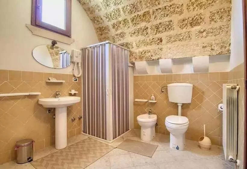 Aamiaismajoitus (B&B) La Cantina   Bb La Traja