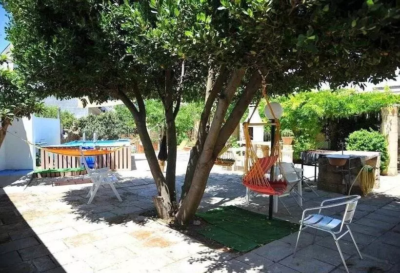 Aamiaismajoitus (B&B) La Cantina   Bb La Traja