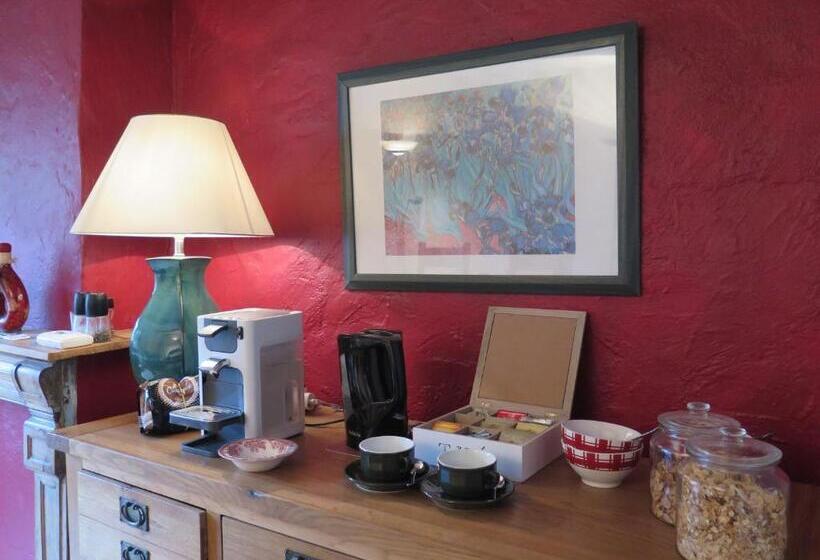 ベッドアンドブレックファースト La Porte Bleue