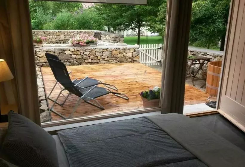 Aamiaismajoitus (B&B) Sárffy House