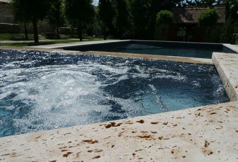 مبيت وإفطار Sárffy House