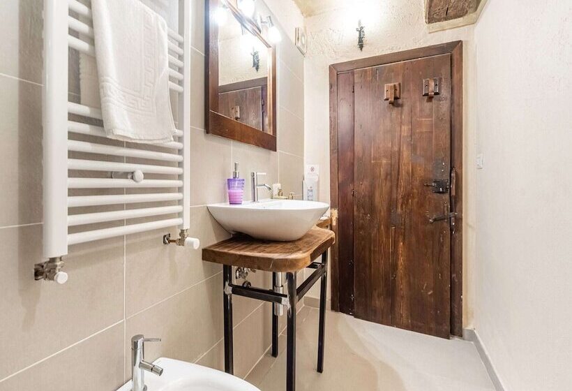 Captivating Apartment In Assisi With Swimming Pool