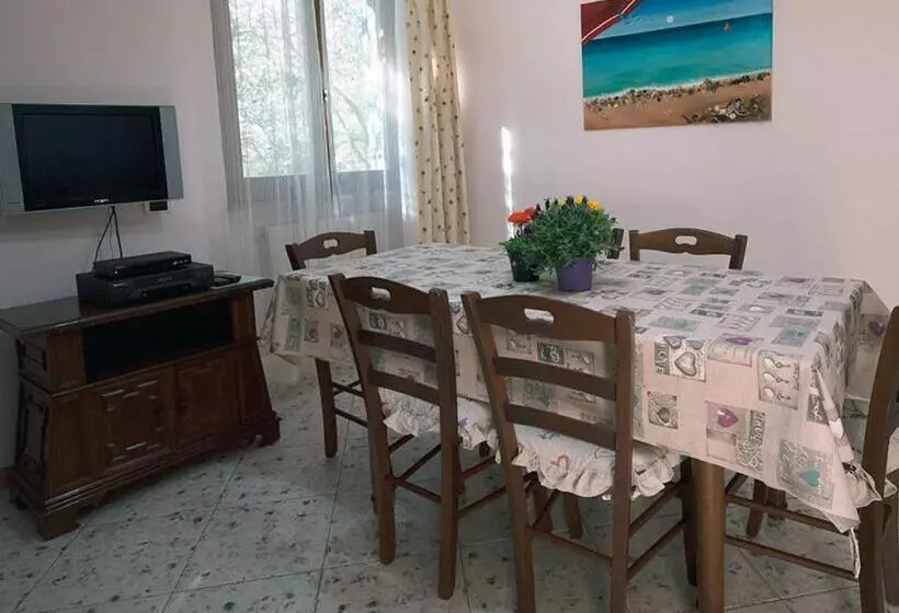 Hotelli Agriturismo Olivomare