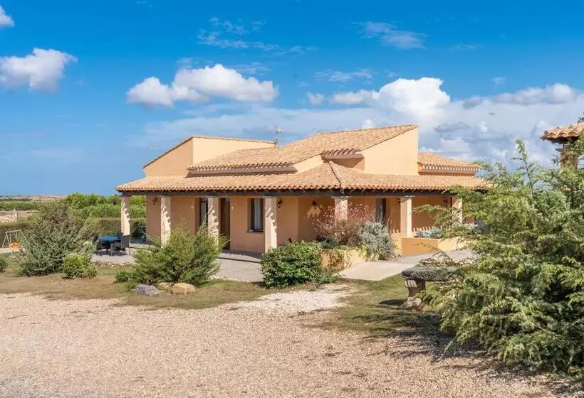 هتل Agriturismo S Incant E Sinis