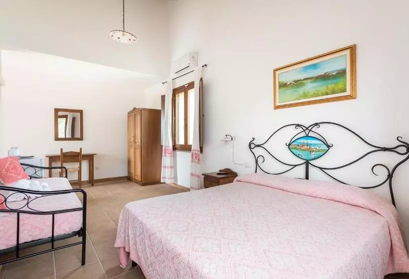هتل Agriturismo S Incant E Sinis
