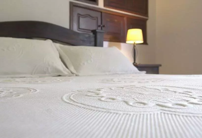 هتل Chalet El Castillo By Majuva