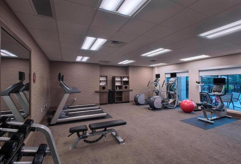 هتل Residence Inn By Marriott Indianapolis Keystone