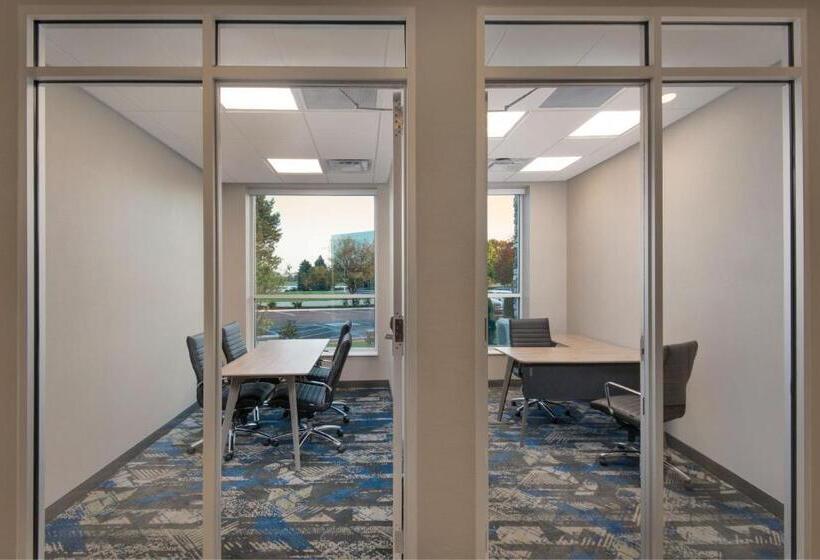 هتل Residence Inn By Marriott Indianapolis Keystone