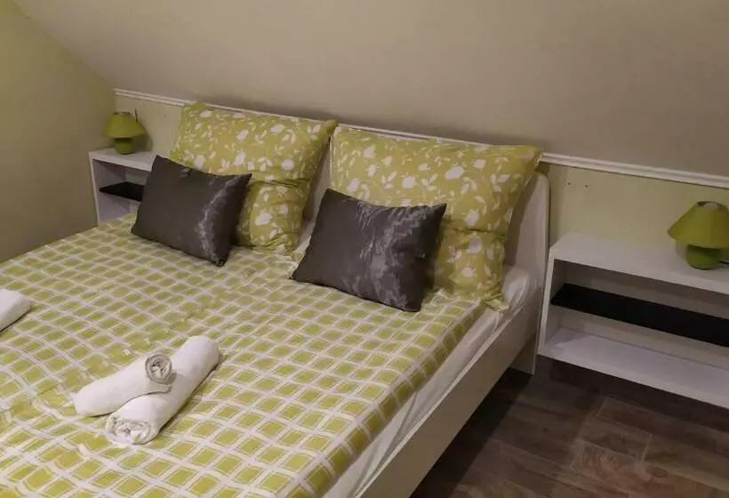 ペンション Arcadia Guesthouse