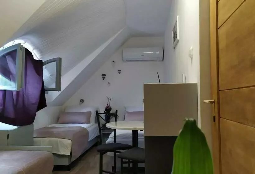 ペンション Arcadia Guesthouse