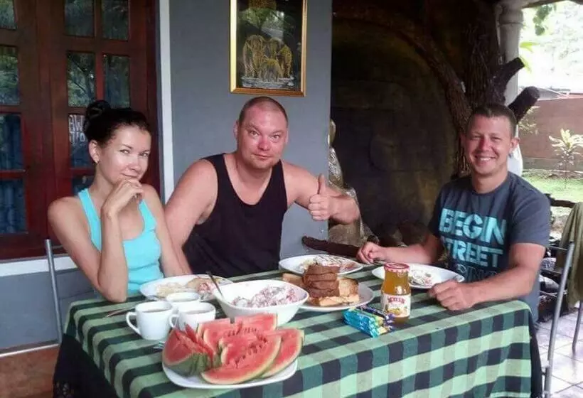 ペンション Mahagedara Homestay