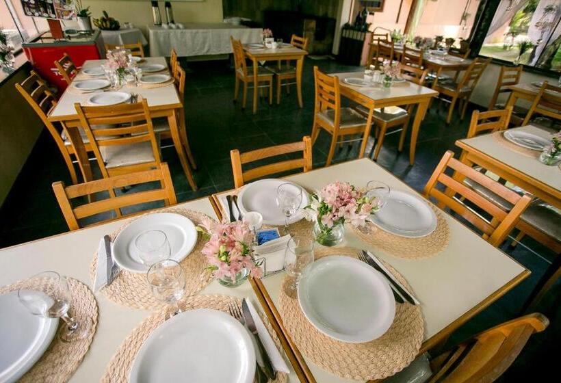 Quatro Estações Pesqueiro E Hotel Fazenda