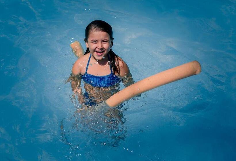 Quatro Estações Pesqueiro E Hotel Fazenda