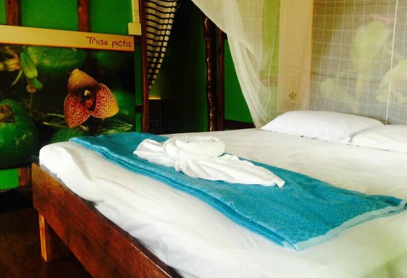 هتل Freeda Resort Koh Jum